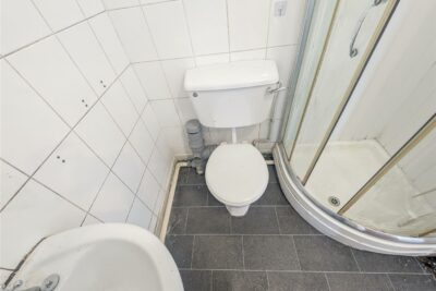 flat for sale wood road