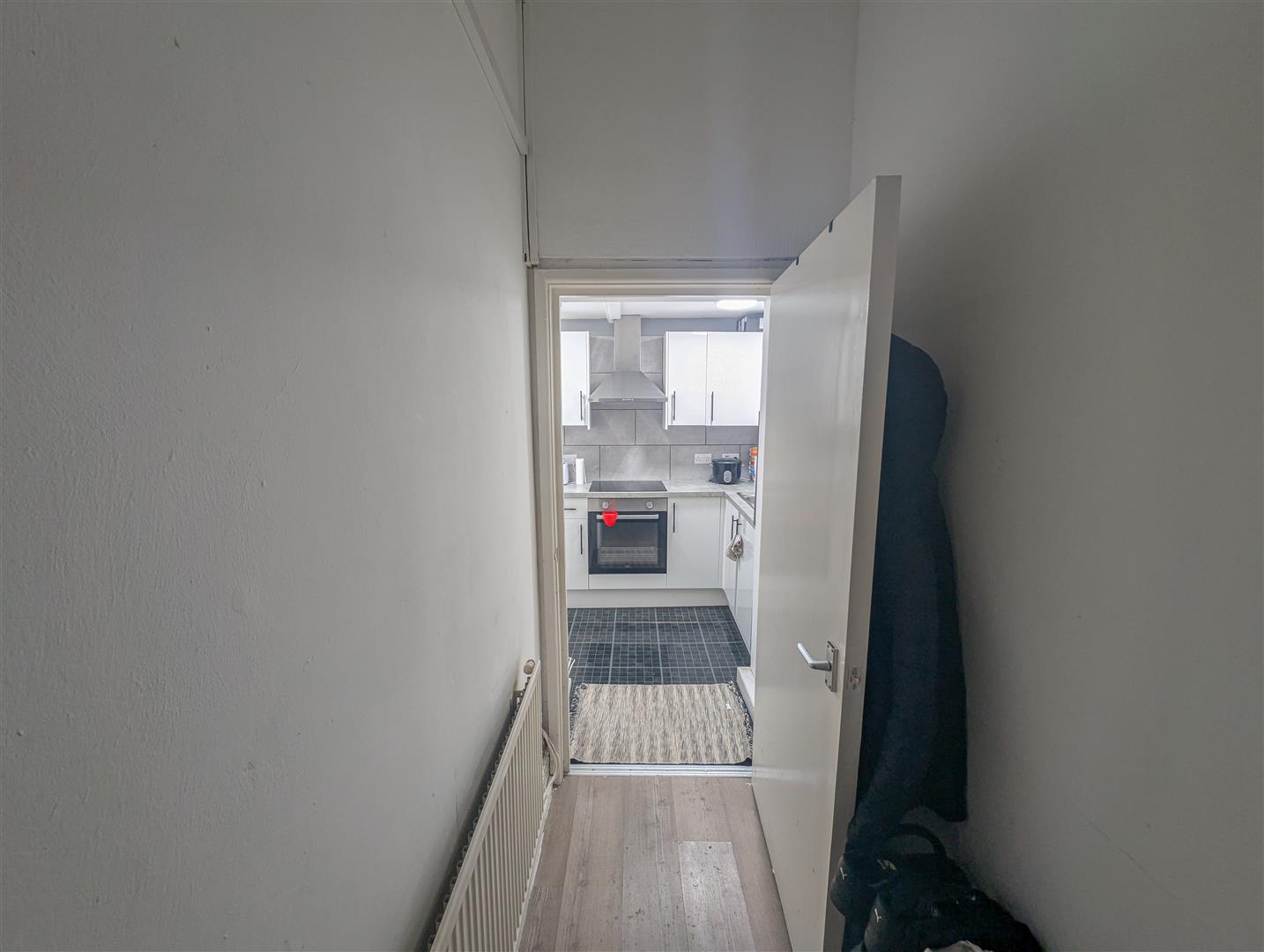flat for sale wood road