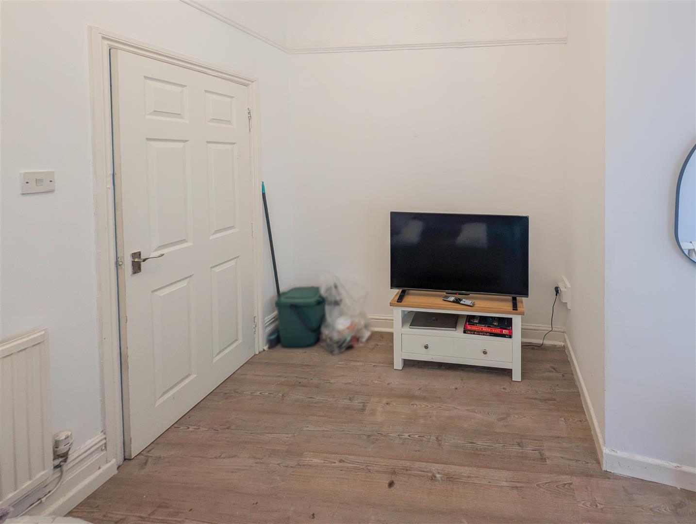 flat for sale wood road