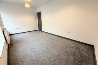 house - terraced for rent church street