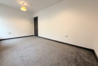 house - terraced for rent church street