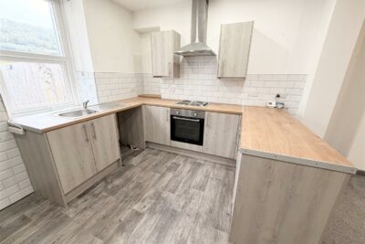 house - terraced for rent church street