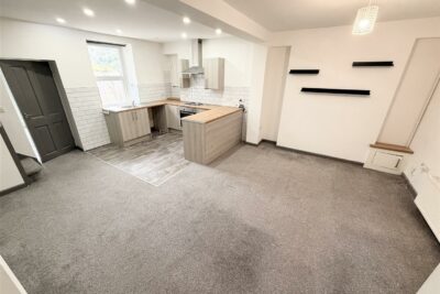 house - terraced for rent church street