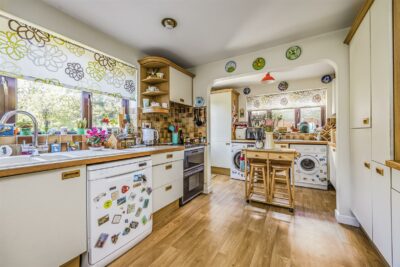 house - detached for sale brent court