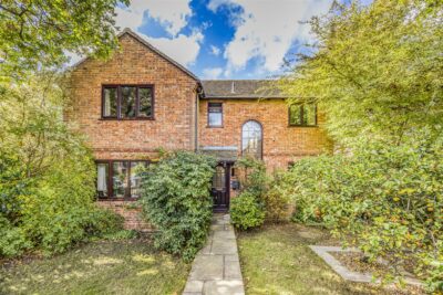 house - detached for sale brent court