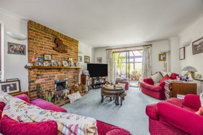 house - detached for sale brent court