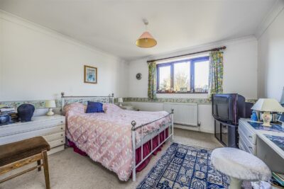 house - detached for sale brent court