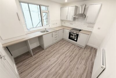 house - terraced for rent pentreguinea road