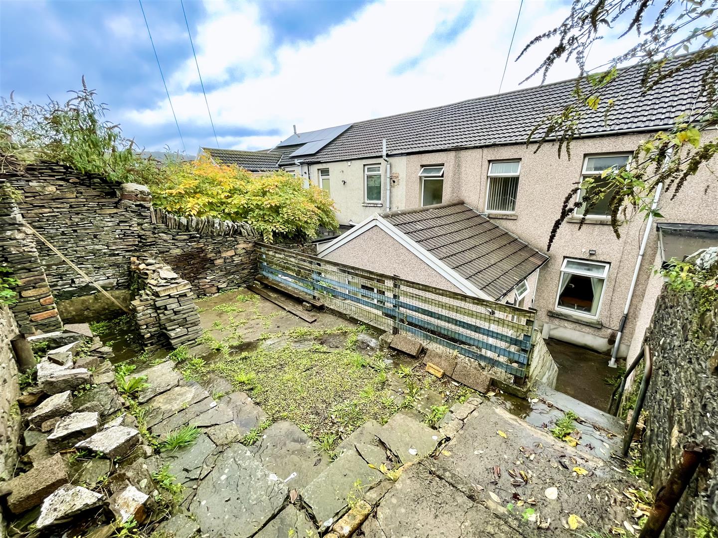 house for sale wood road