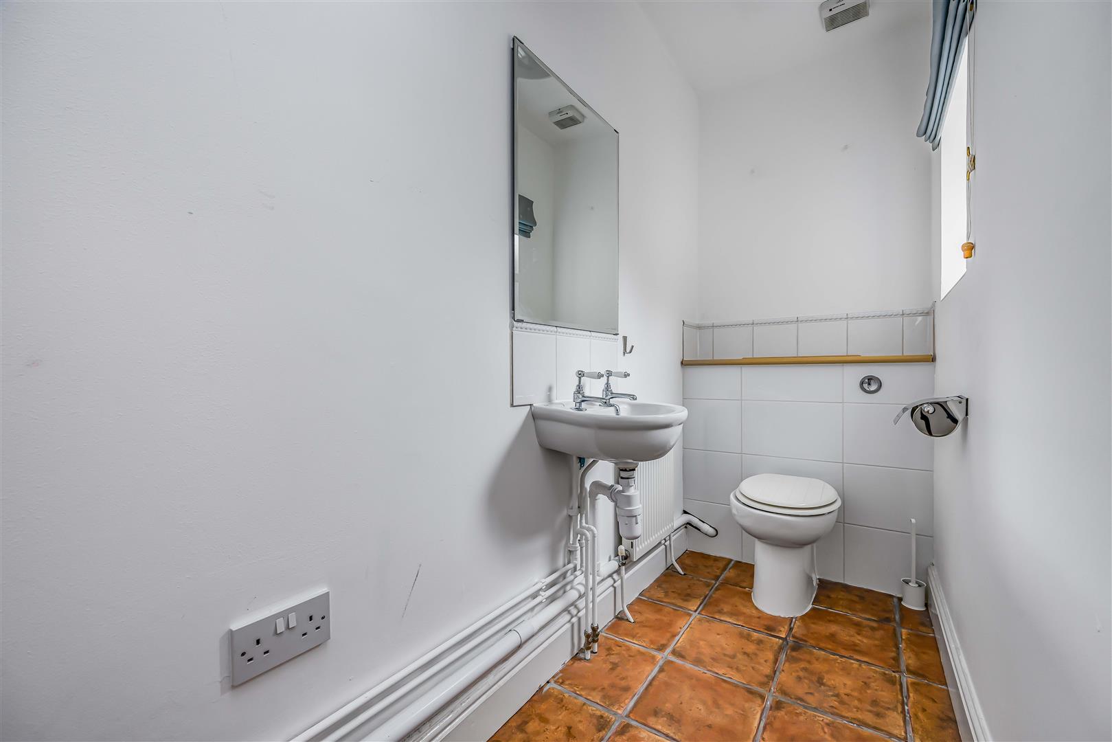 cottage for sale lamberts lane