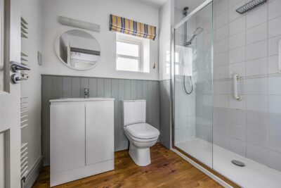 cottage for sale lamberts lane