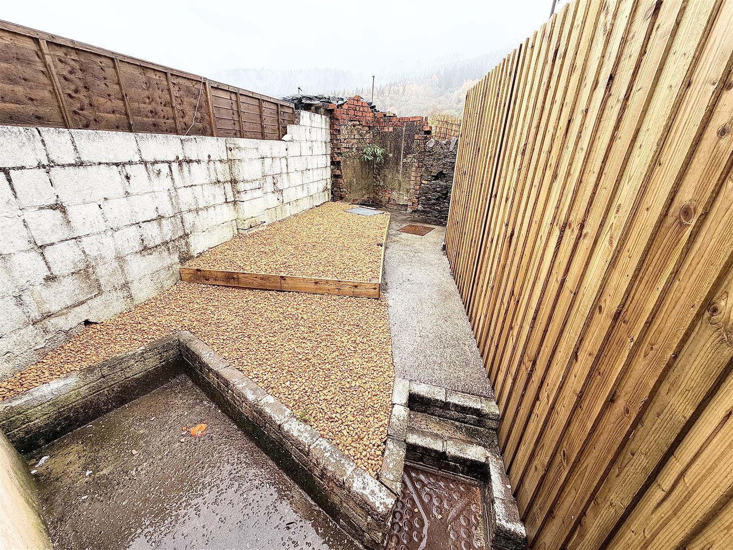 house - terraced for rent baglan street