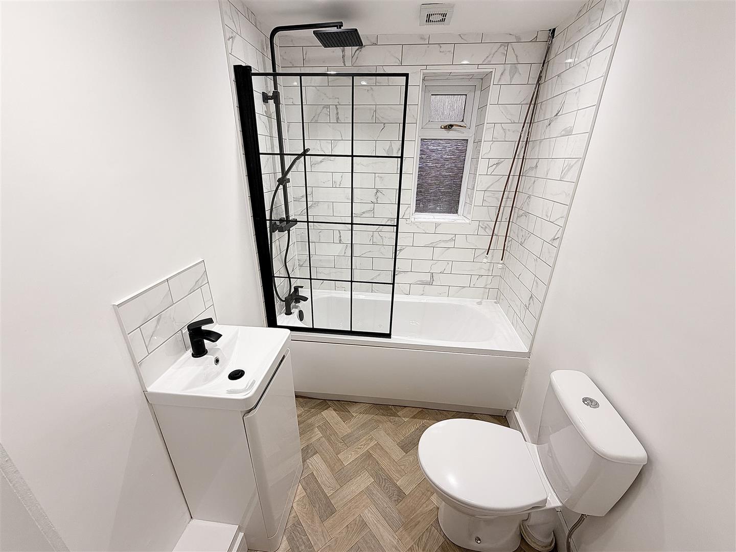 house - terraced for rent baglan street