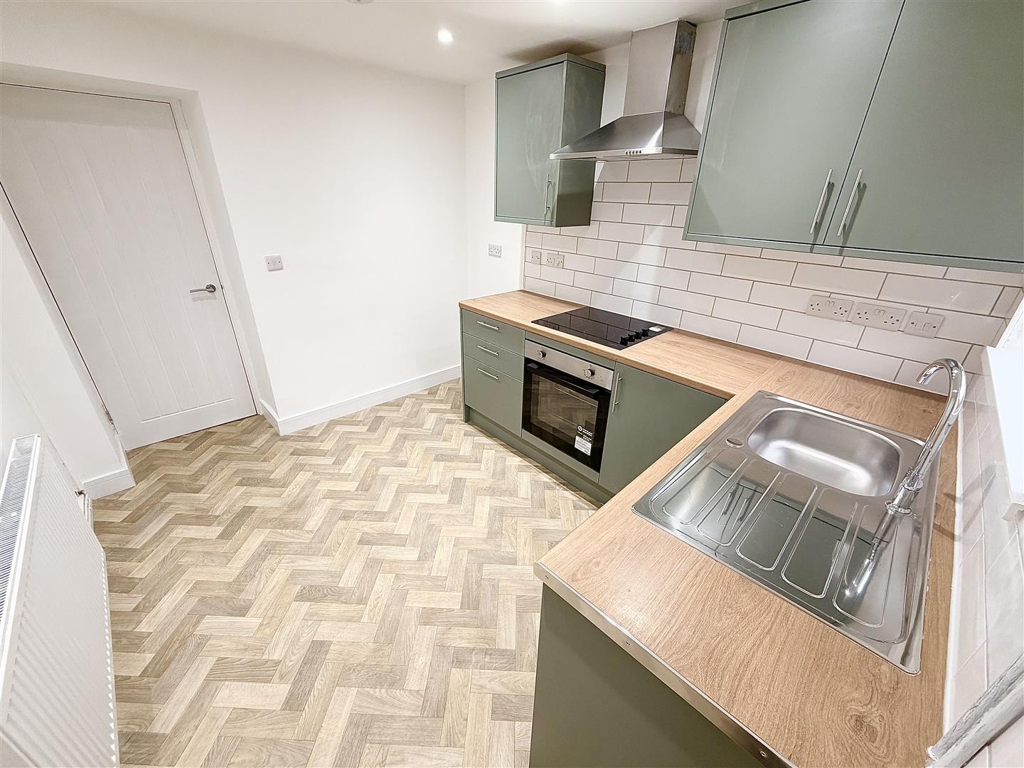 house - terraced for rent baglan street