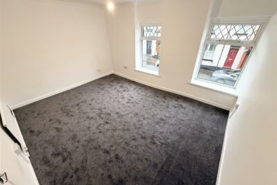 house - terraced for rent court street