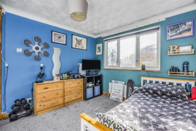 house for sale third avenue