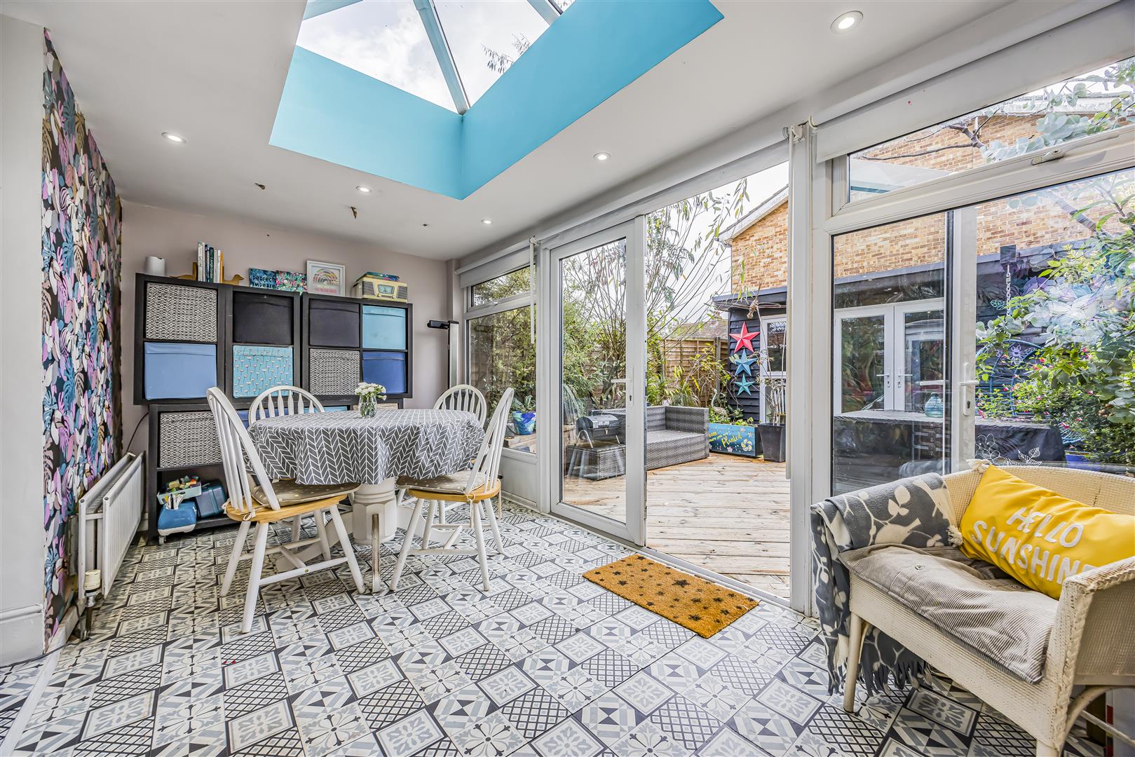 house for sale third avenue