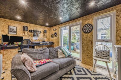 house for sale third avenue