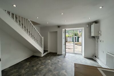 house - terraced for rent brithweunydd road