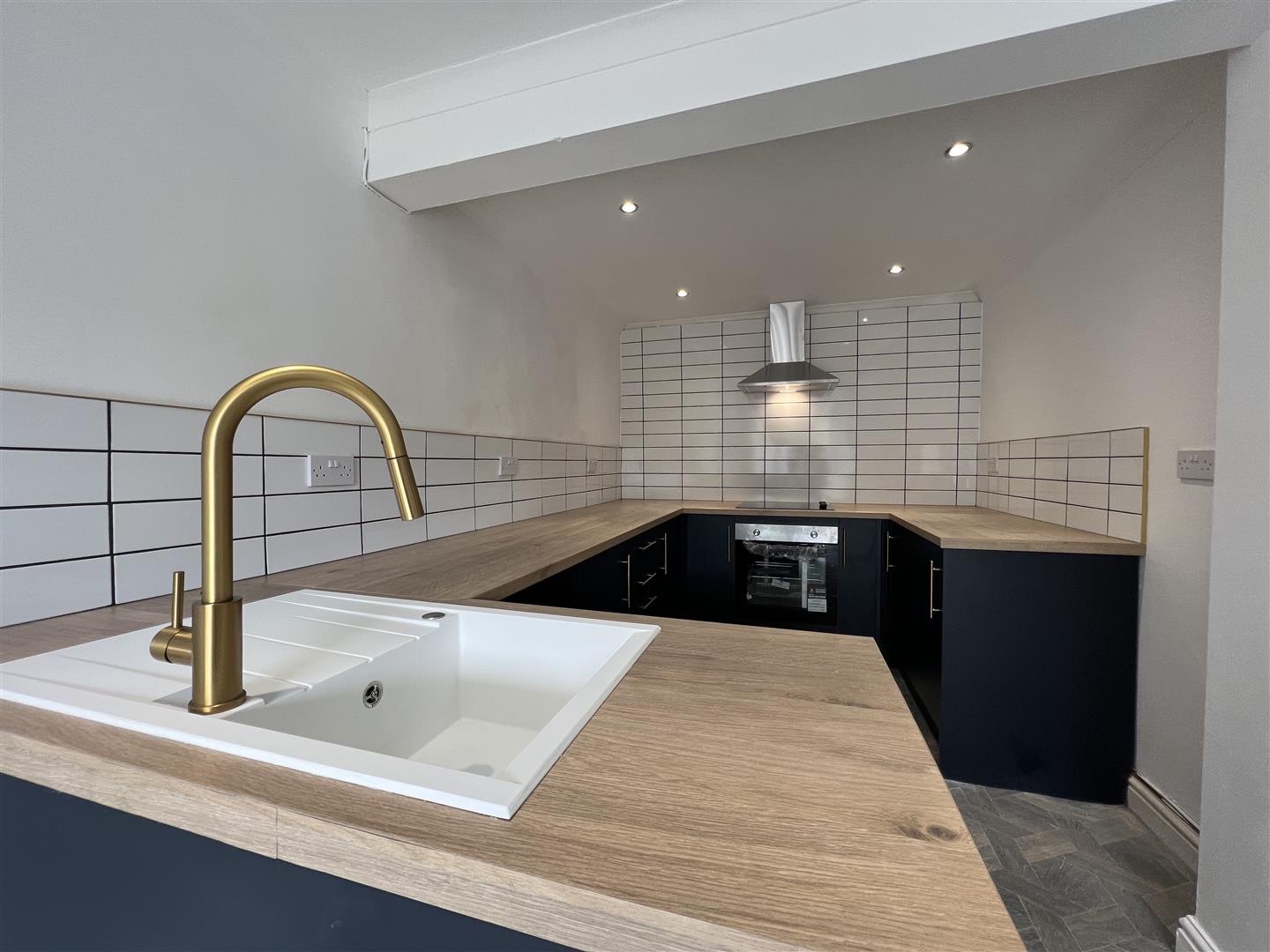 house - terraced for rent brithweunydd road