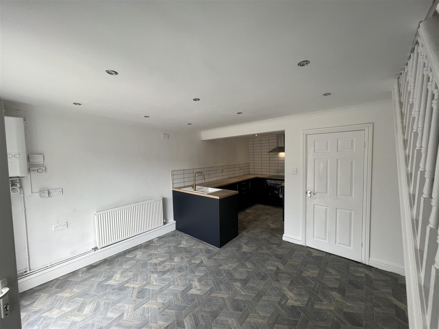 house - terraced for rent brithweunydd road