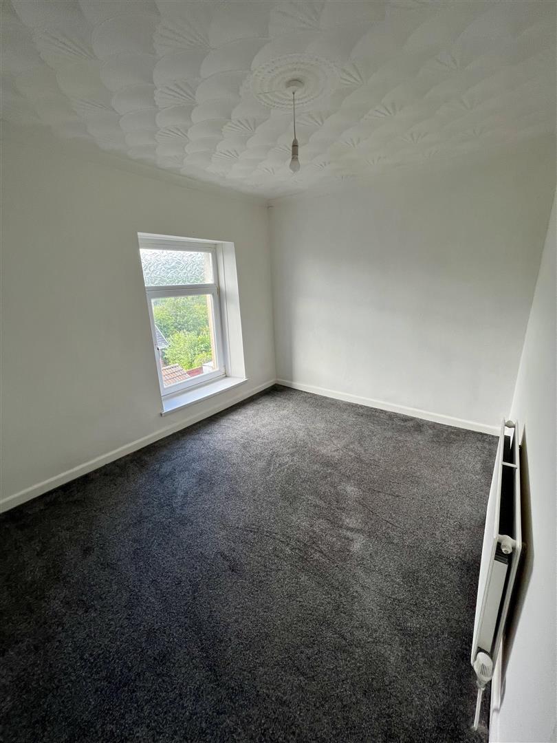 house - terraced for rent brithweunydd road