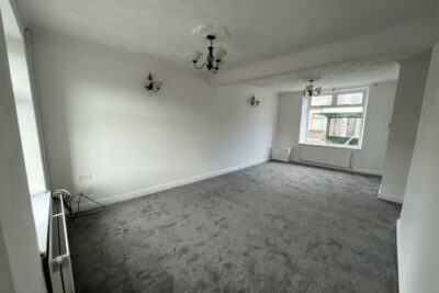 house - terraced for rent brithweunydd road
