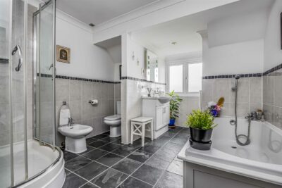 house for sale firlands rise