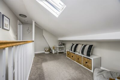 house for sale helston drive