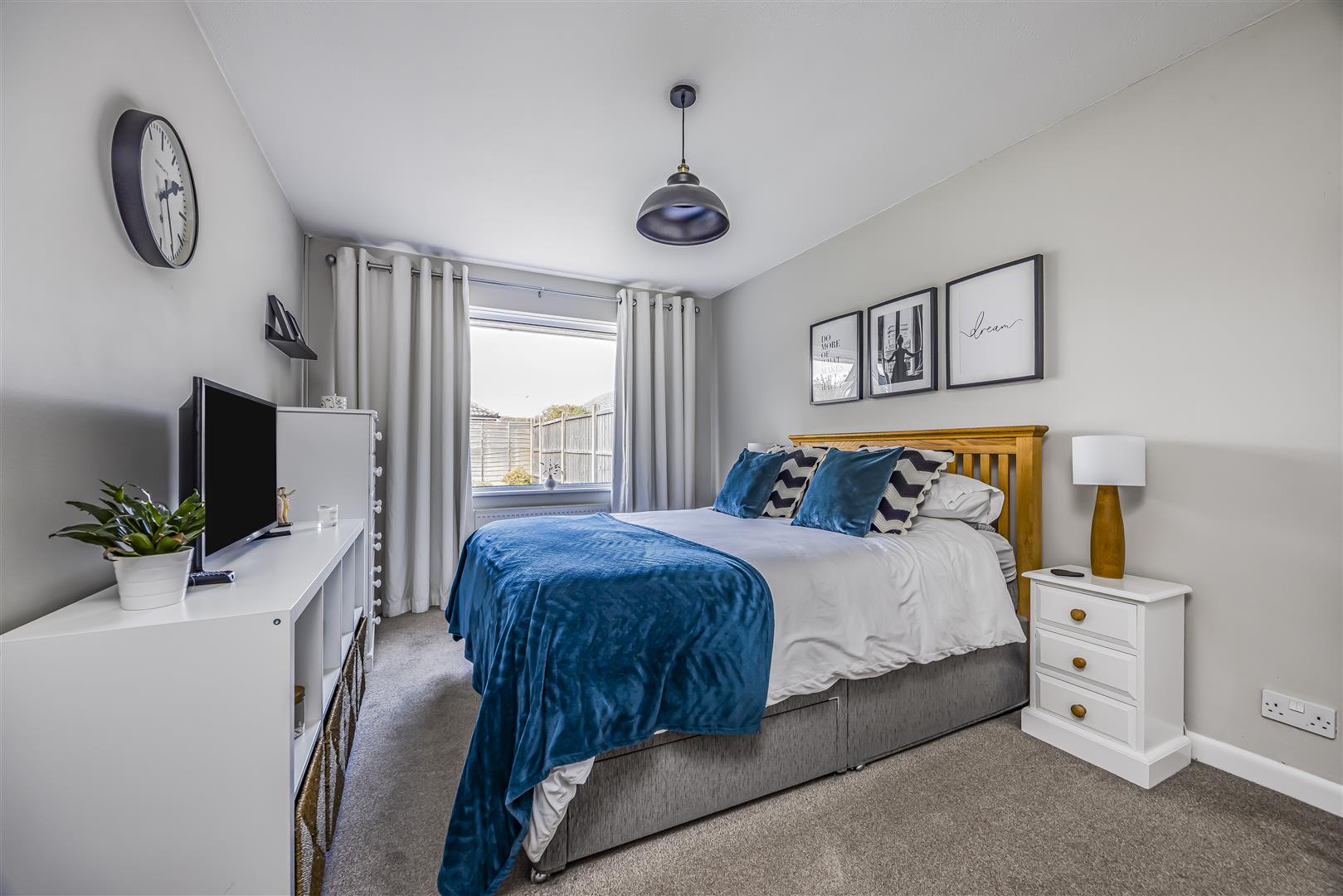 house for sale helston drive