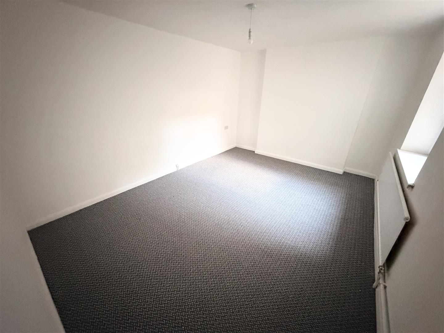 flat for rent robert street
