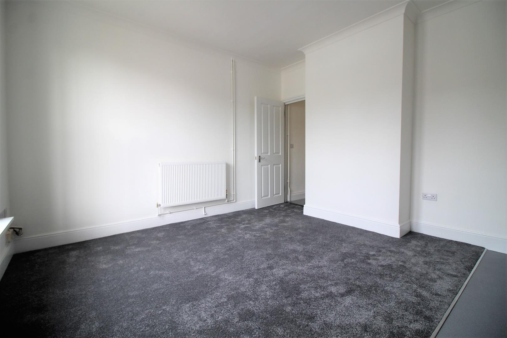 flat for rent francis avenue