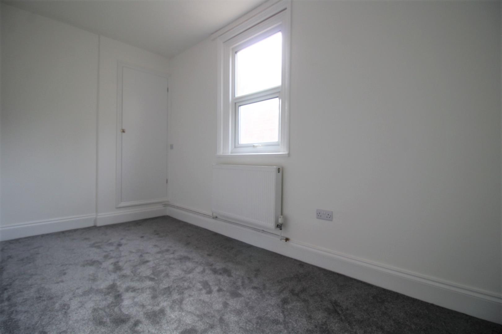 flat for rent francis avenue