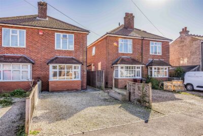 house - semi-detached for rent penny lane