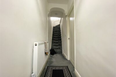 house - terraced for sale park street