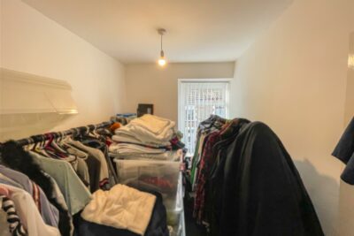 house - terraced for sale park street