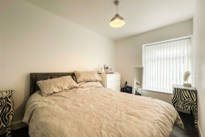 house - terraced for sale park street