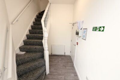 house for rent commercial street