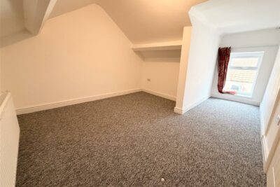 house for rent commercial street