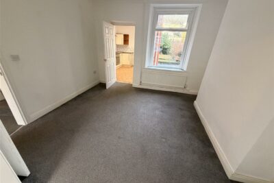 house - terraced for rent wingfield street