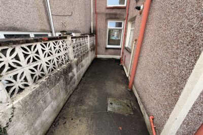 house - terraced for rent wingfield street