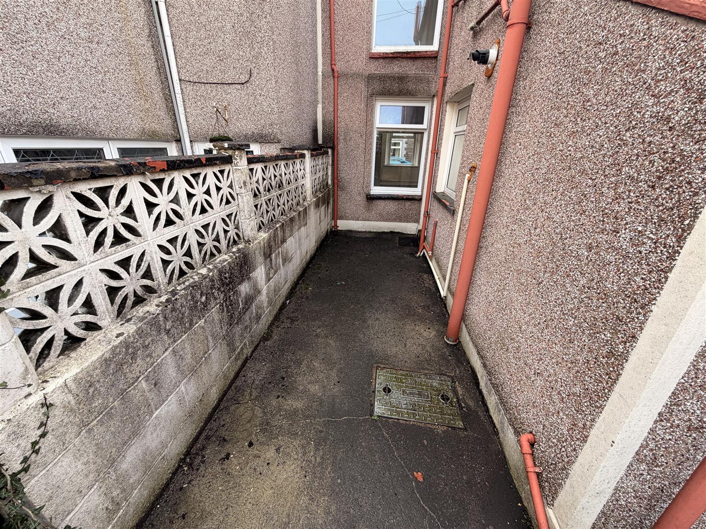 house - terraced for rent wingfield street