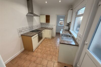 house - terraced for rent wingfield street