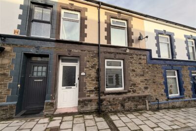 house - terraced for rent wingfield street