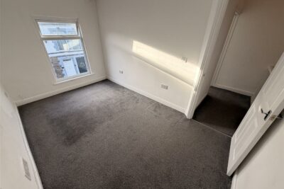 house - terraced for rent wingfield street