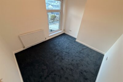 house for rent commercial street