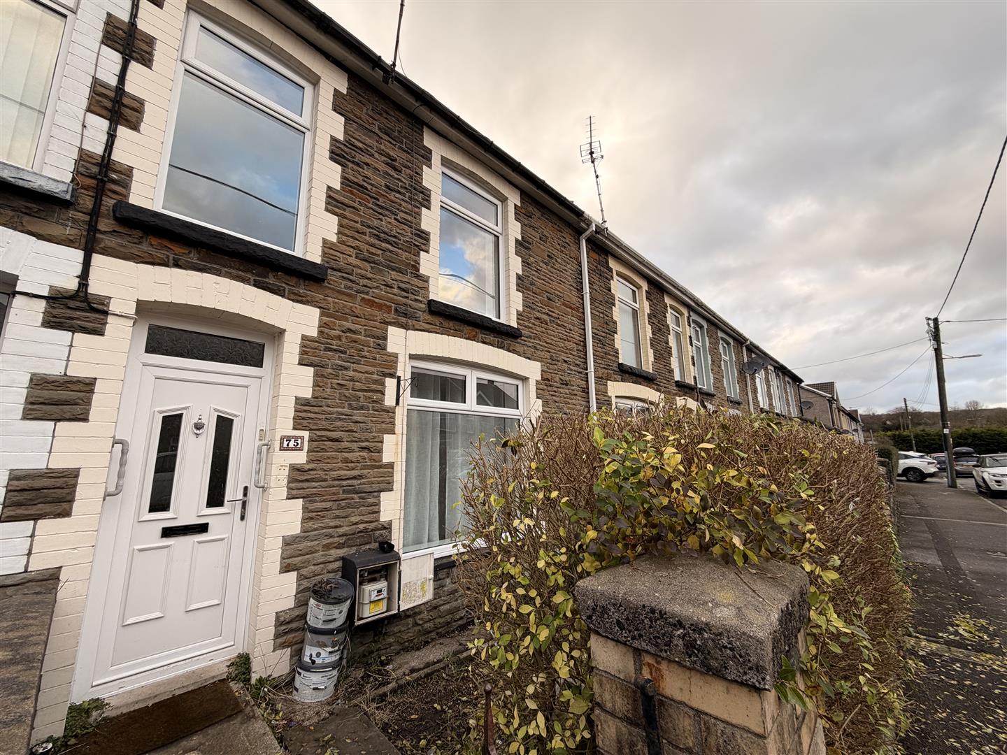 house for rent commercial street