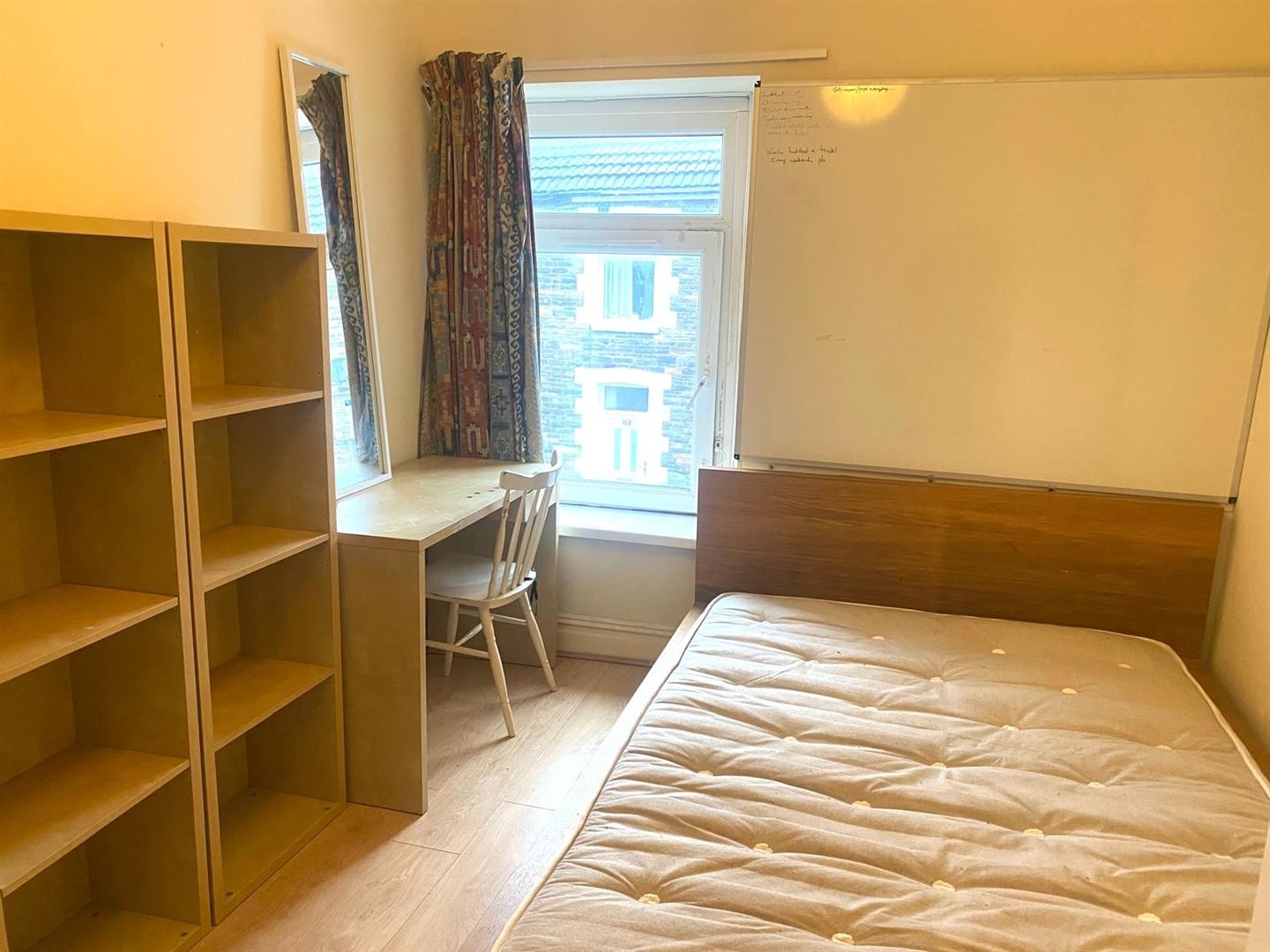 room for rent queen street