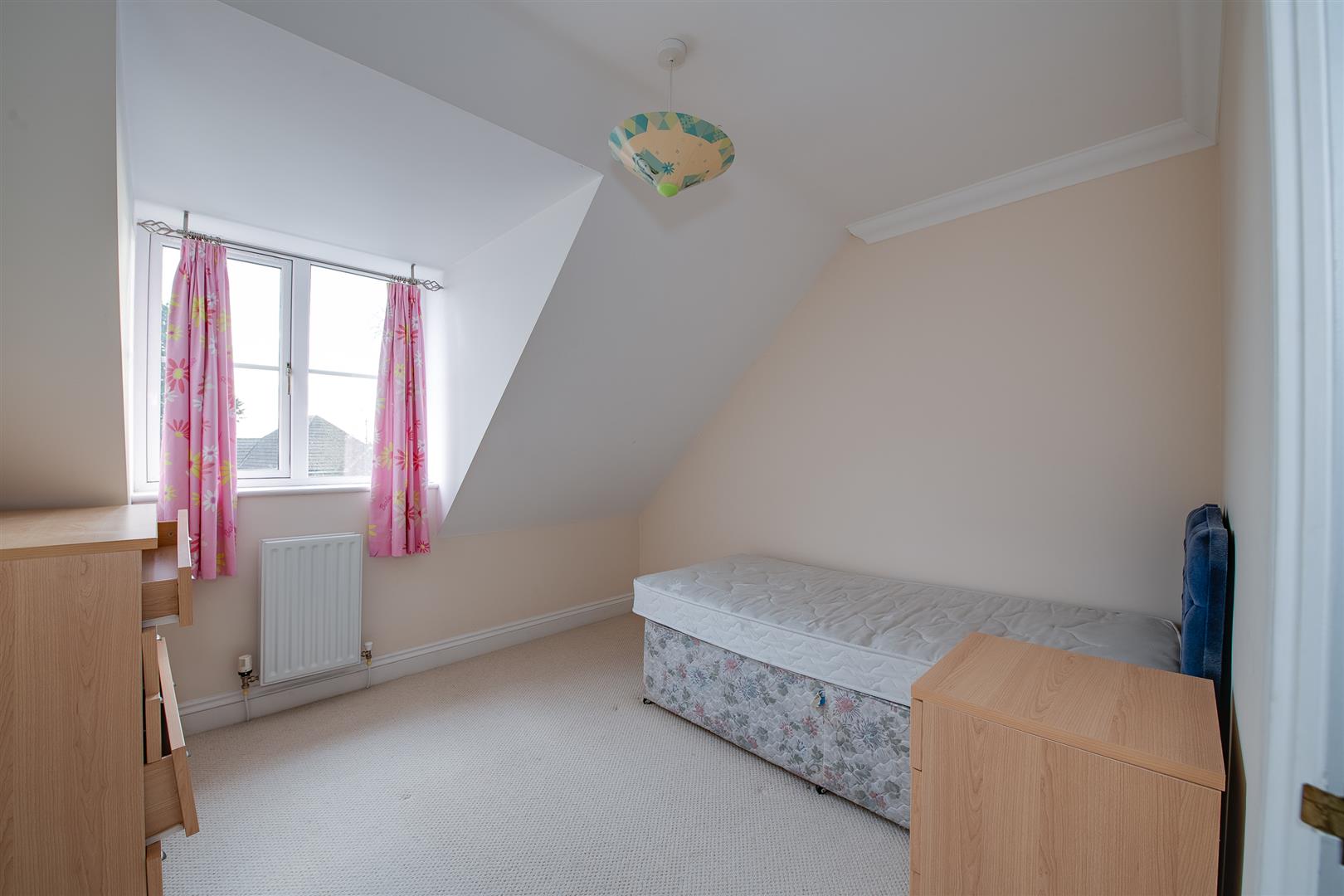 room for rent 12 maple wood