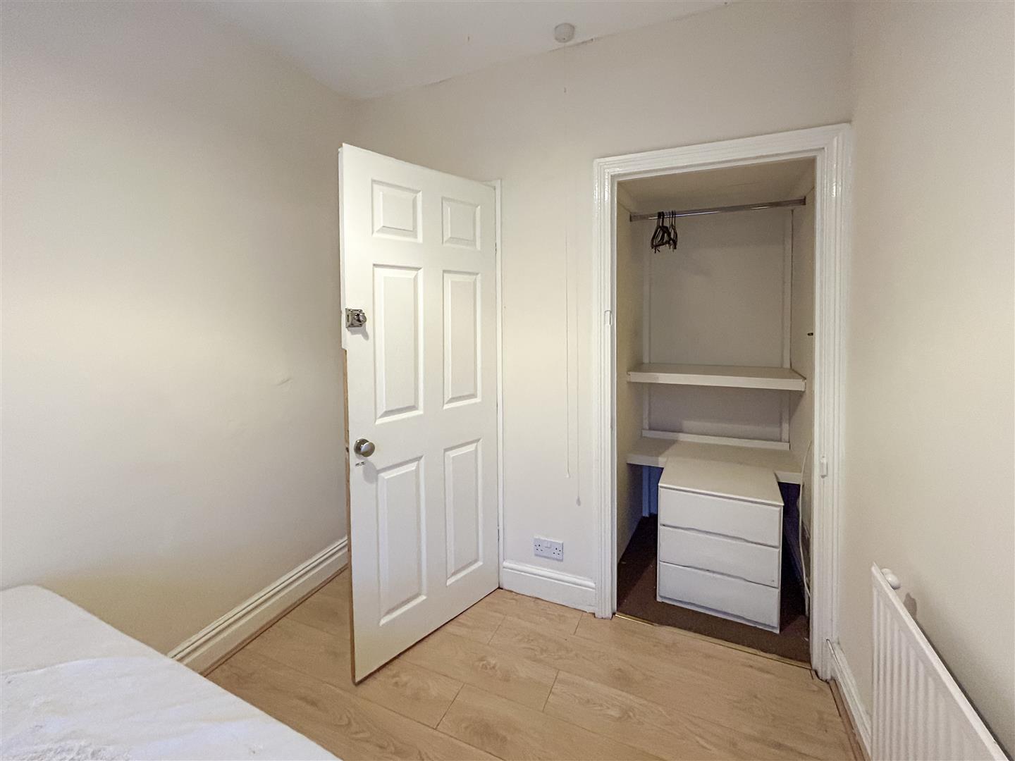 house - terraced for sale queen street